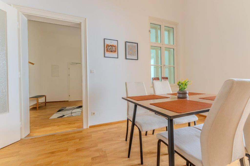 Deluxe Apartments Near The Center Krems an der Donau Exterior foto